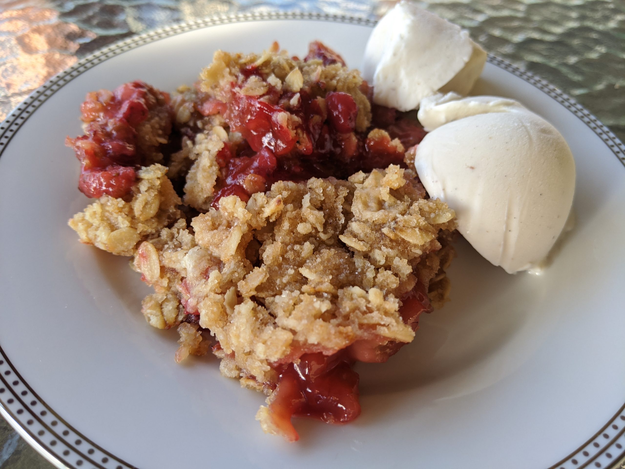 Strawberry Rhubarb Crisp